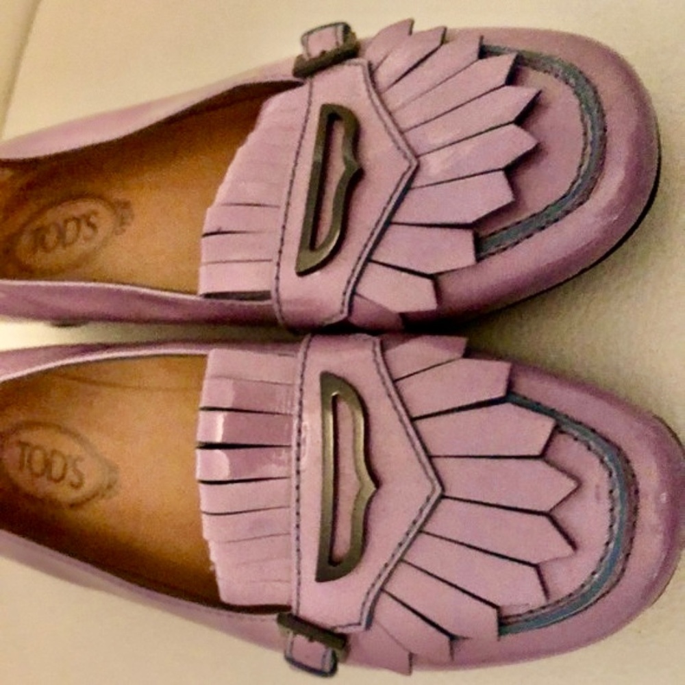 Lilac patent leather Tod’s flats size 10